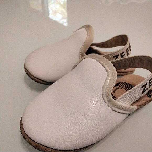 White zebra kids baby summer shoe size 12-18 months - Picture 4 of 4